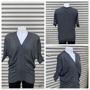 🛍️A.n.a. Grey top size small